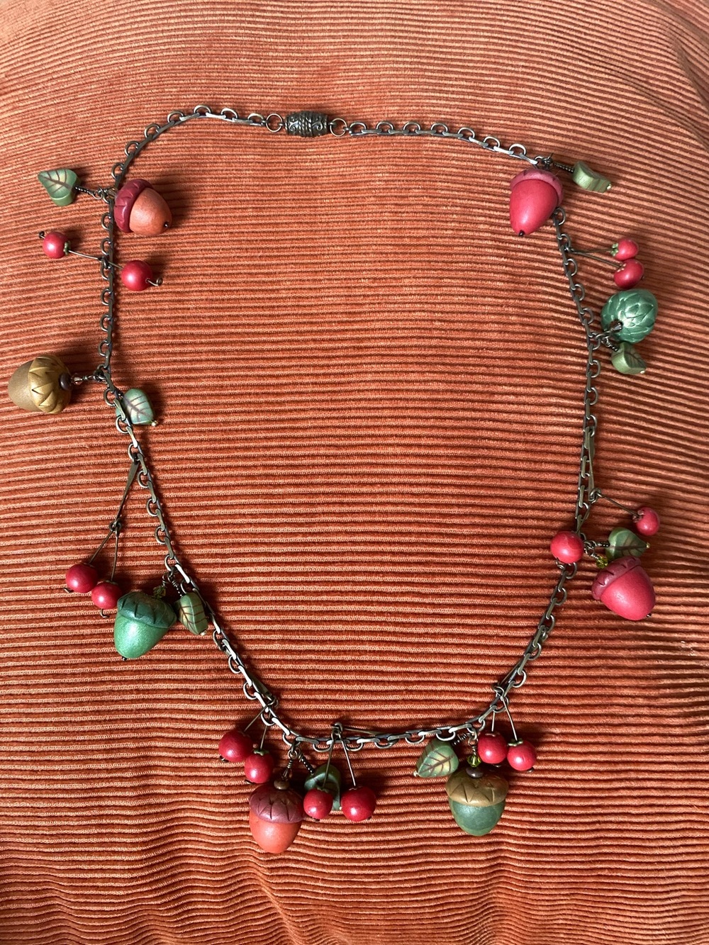 Vintage 1920s Whimsical Necklace Fall-themed Acorn/Berry charms